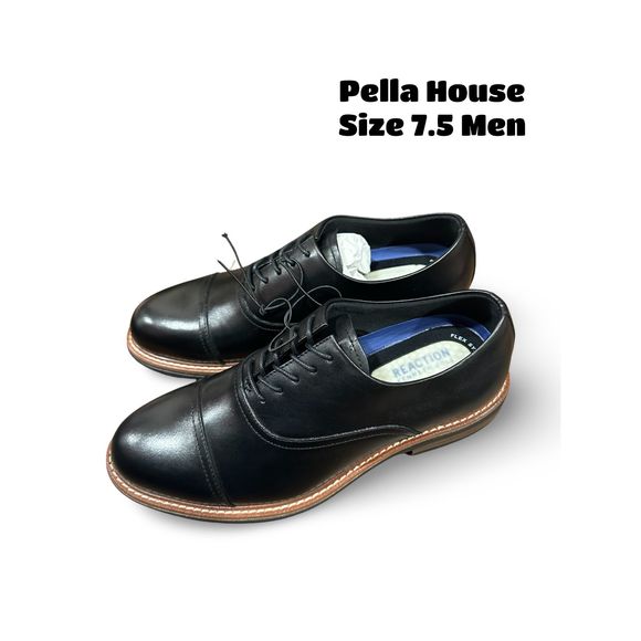 Kenneth Cole Reaction Black Oxfords - Picture 4 of 5